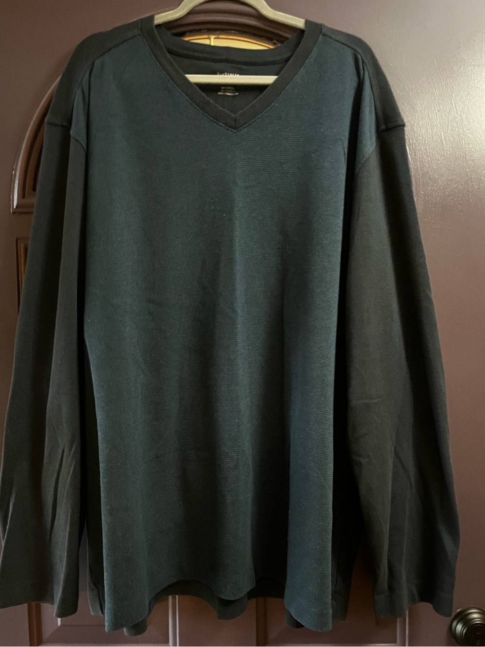 Men's V-Neck Long Sleeve Shirt - Navy 3XT